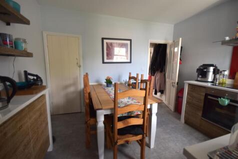 Kitchen two.JPG