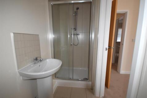 ensuite.JPG