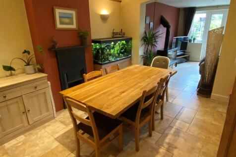 170 long road dining room.jpg