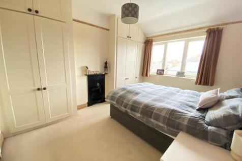 170 long road bedroom one.jpg