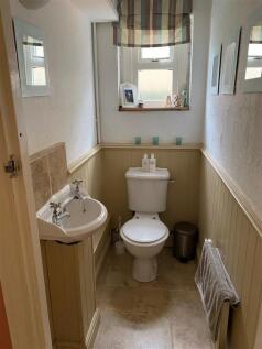 170 long road cloakroom.jpg