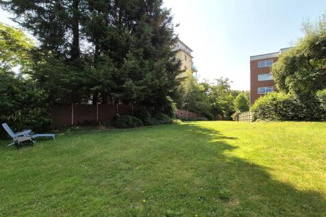 rosegarden2.jpg