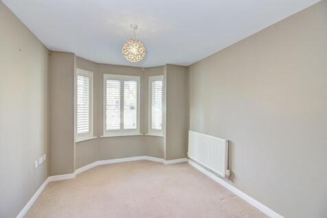142 freestone way...