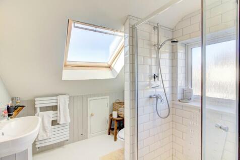 Annexe bathroom