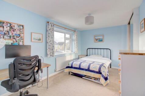 27 glebe way1