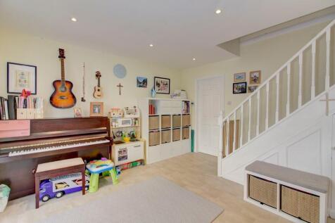 27 glebe way8