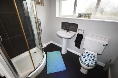 Family shower room