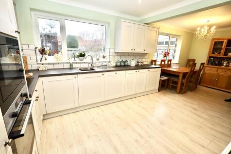 Kitchen diner