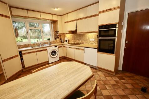 Kitchen breakfast room