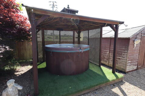 Hot tub with gazebo