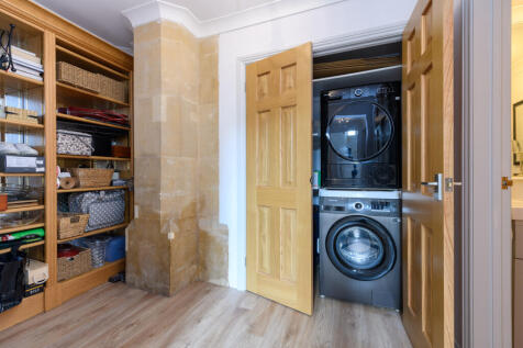 Study with laundry cupboard