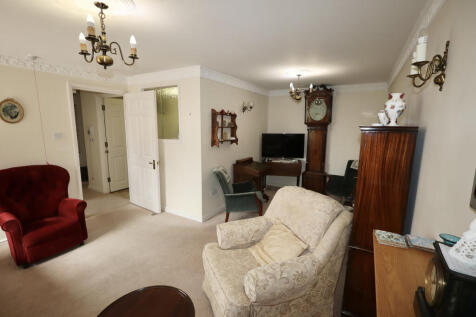 Sitting room dining room