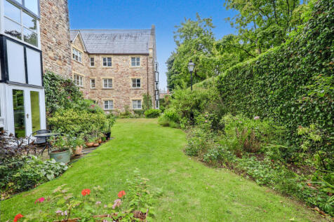 Communal gardens