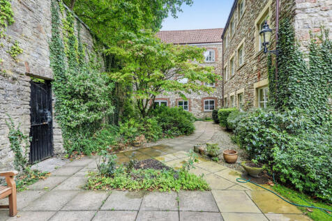Communal gardens