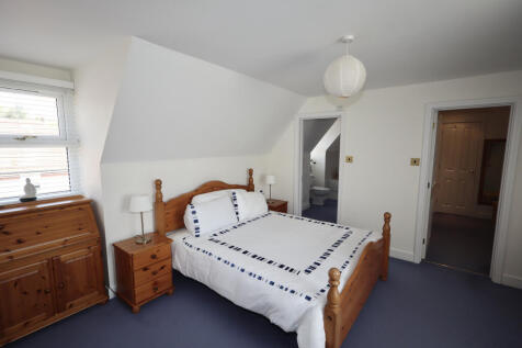 Principle bedroom