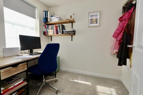 Study or snug