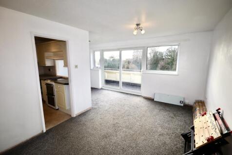 Sitting / dining room