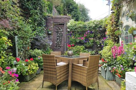 Courtyard Garden