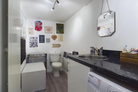 Utility Room/WC