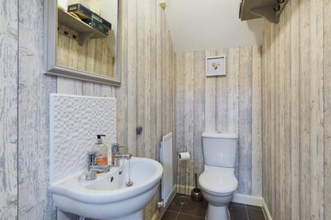 Cloakroom/WC