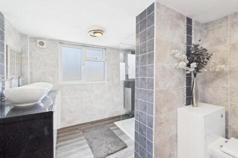 Ground Floor En-Suite