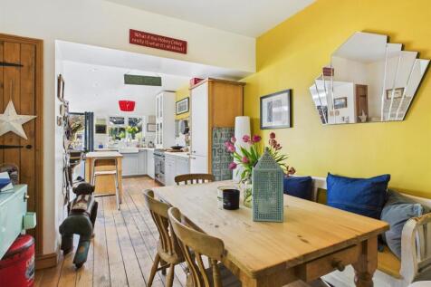 Dining Room/Kitchen