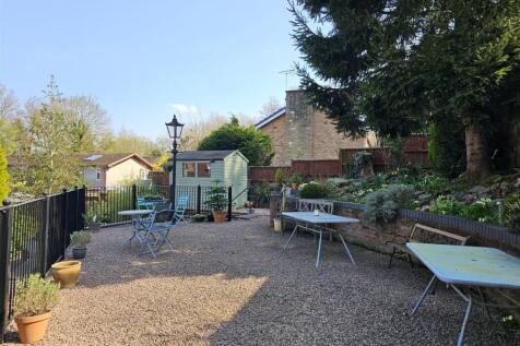 Communal Rear Garden
