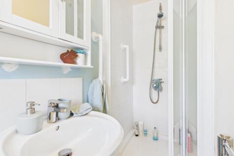 Annex Shower Room
