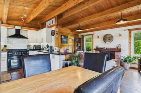 Lounge/Kitchen