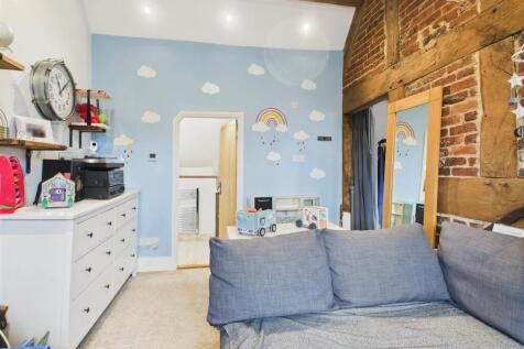 Dressing Room/Bed 4