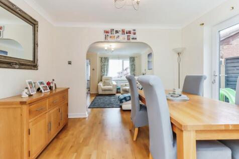 Living Room/ Diner