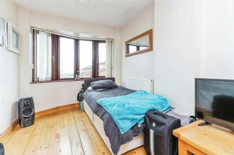 Bed 5/Reception Room