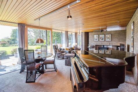 Living/ Dining Room