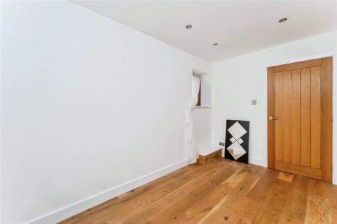 Bedroom 3/Music Room