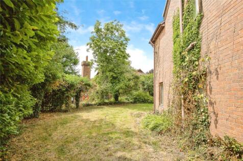 Rear/Side Garden