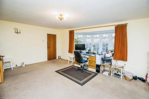 Lounge/ Dining Room