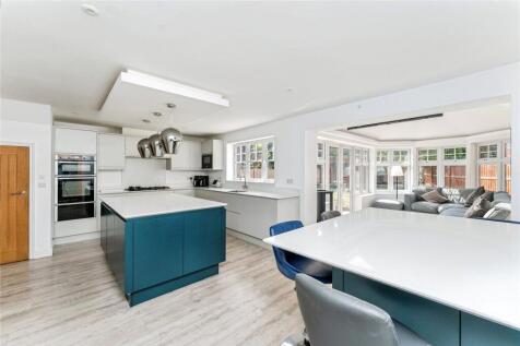 Kitchen Family Room