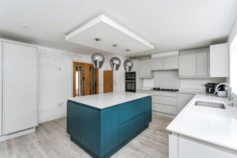 Kitchen Family Room