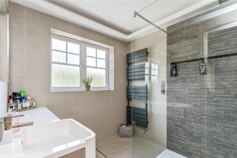 Master En-Suite