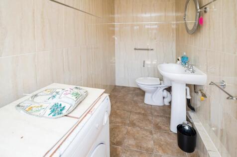 Utility Room/Wc