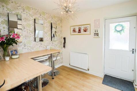 Kitchen/ Dining