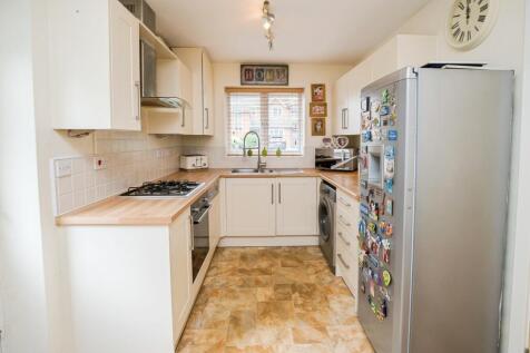 Kitchen/ Dining