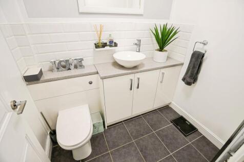 Downstiars Wc
