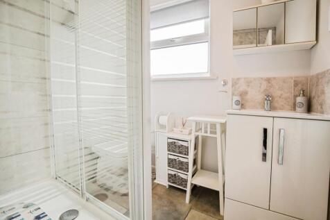 Bathroom - Studio