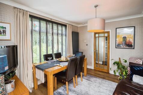 Kitchen/ Family Room