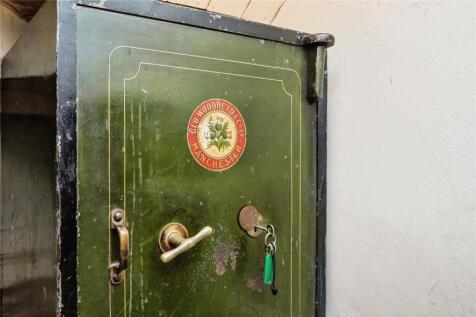 Original Safe