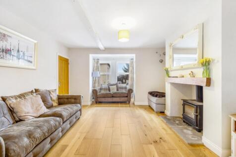 9 Woolsthorpe Road (Woolsthorpe By Colsterworth)-2