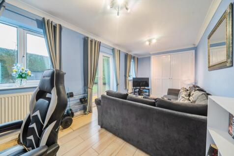 1385806-22-692dbfbc3a157-1