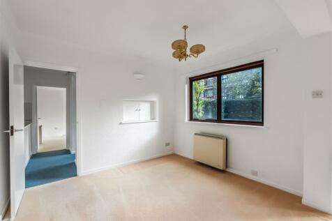 18-Oakleigh-Court-8.jpg