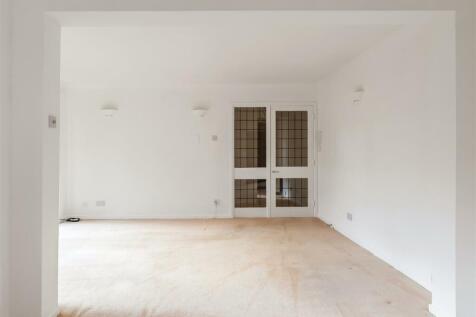 18-Oakleigh-Court-11.jpg